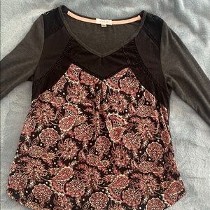 5For$15 Taylor & Sage Black and Pink Graphic 3/4 Sleeve Blouse
